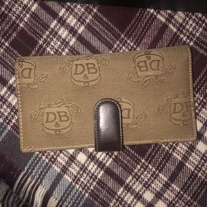 Dooney & Bourke Checkbook Wallet
